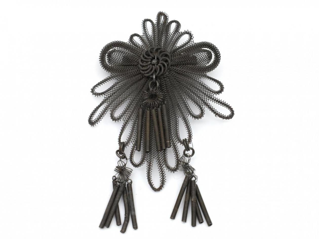 18th century Silesian wire brooch