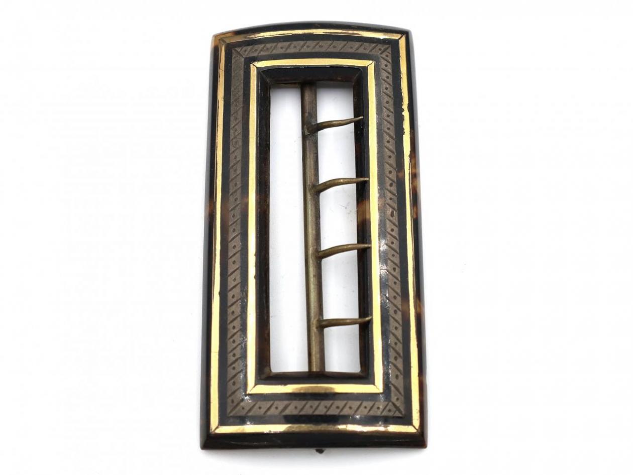 Georgian tortoiseshell buckle with yellow gold inlay