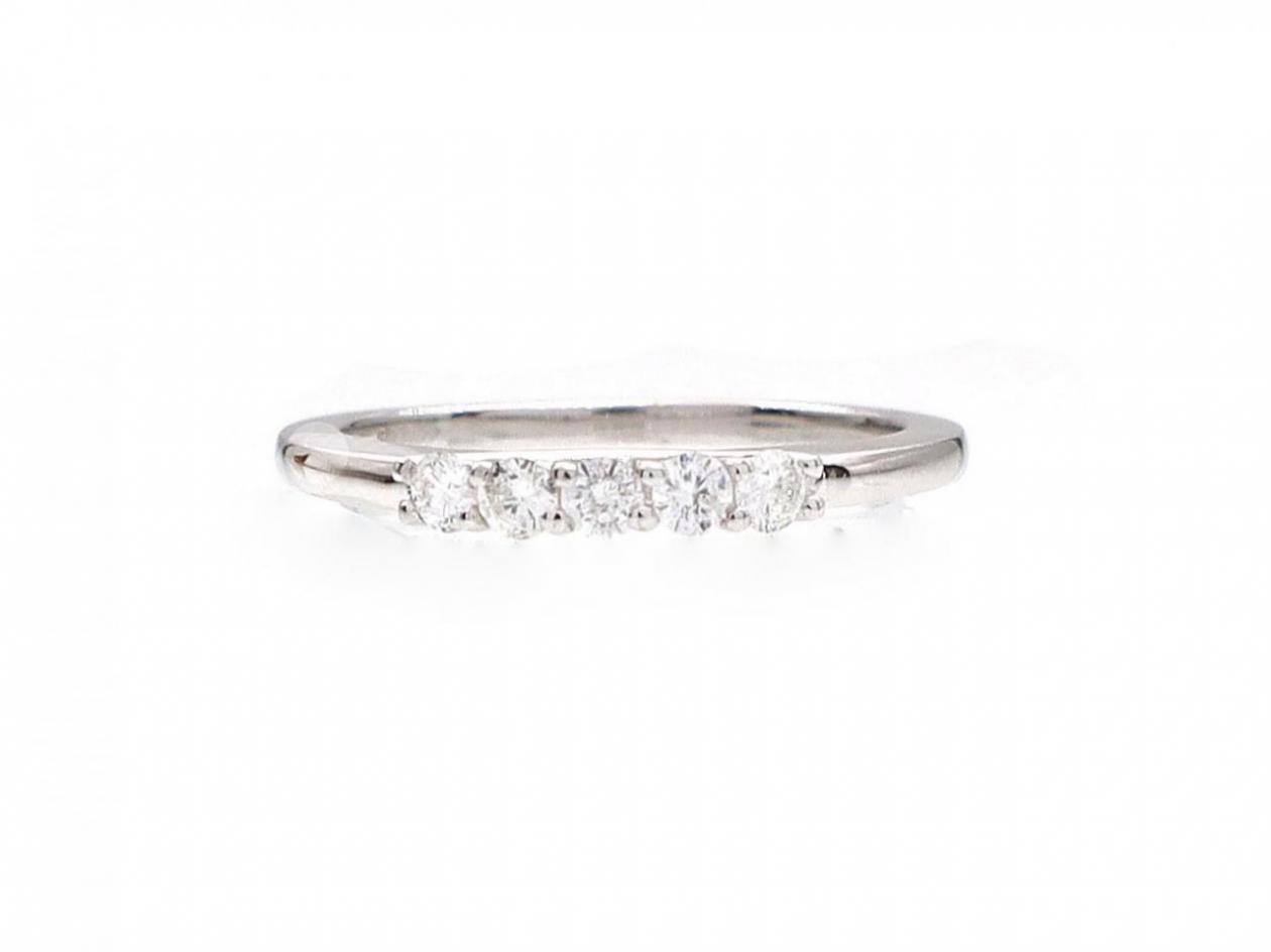 Petite diamond five stone ring in 18kt white gold
