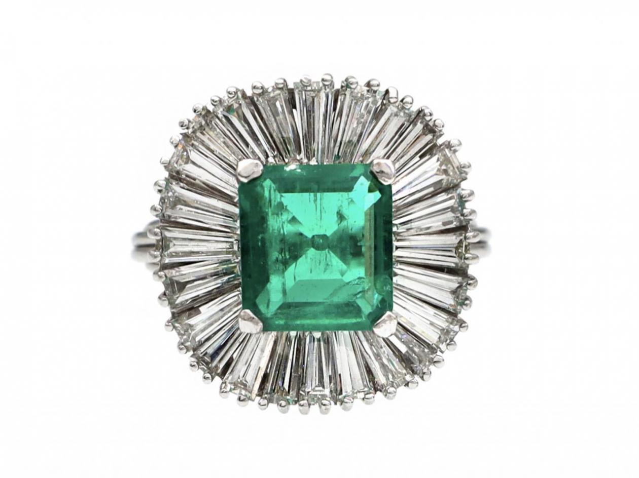 Vintage Colombian emerald and diamond ballerina cluster ring