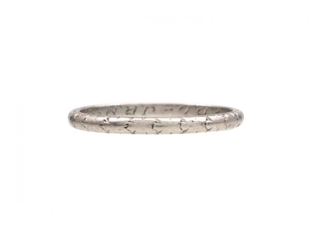 Retro Platinum 1.91mm Engraved Wedding Ring