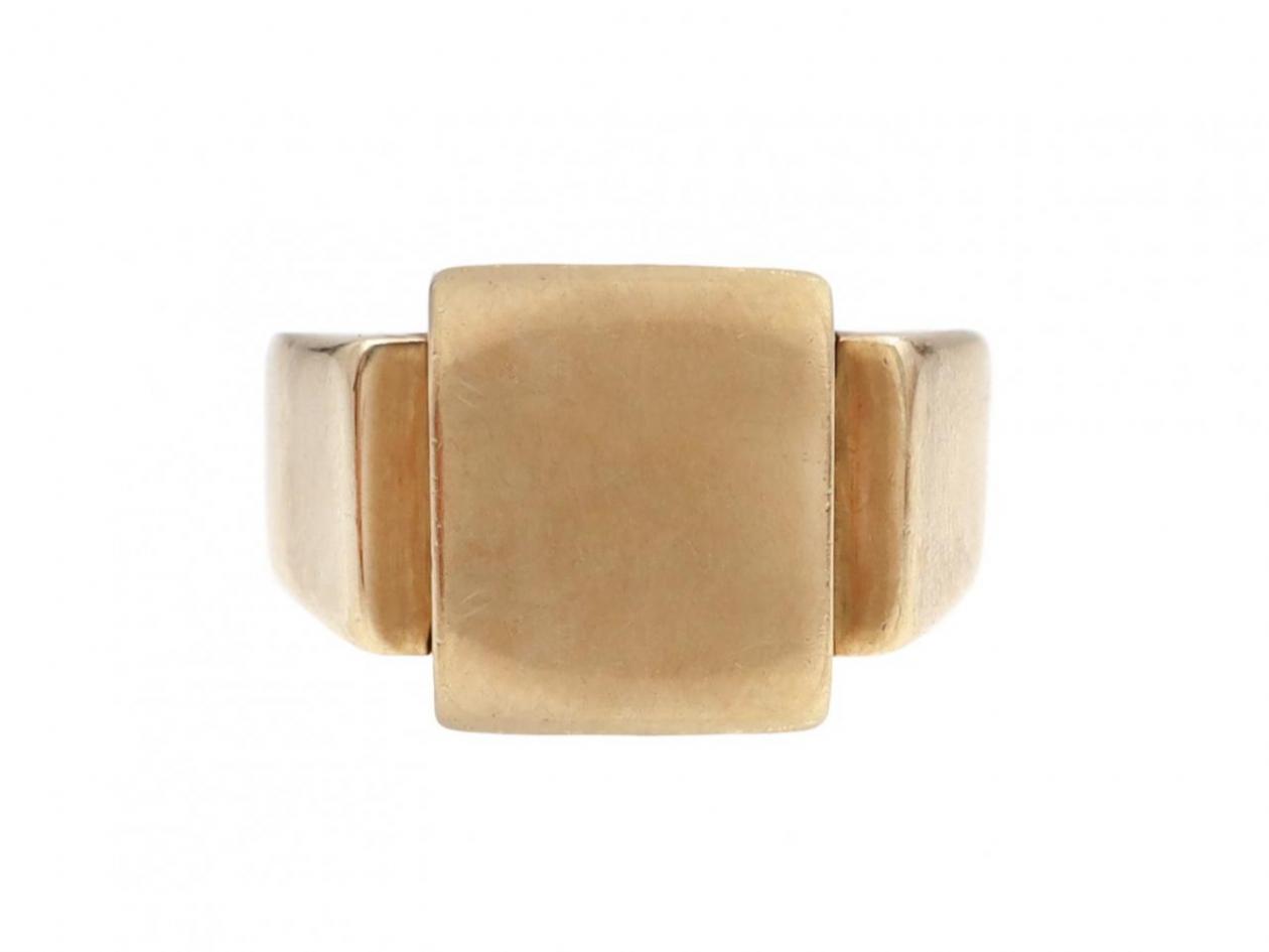 Vintage Chunky Rectangular Signet Ring in 18kt Yellow Gold