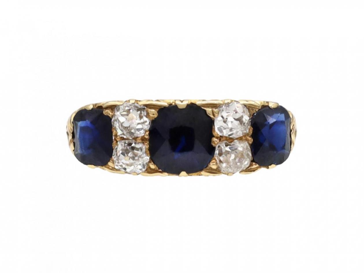 Antique Sapphire & Diamond Carved Ring in 18kt Yellow Gold