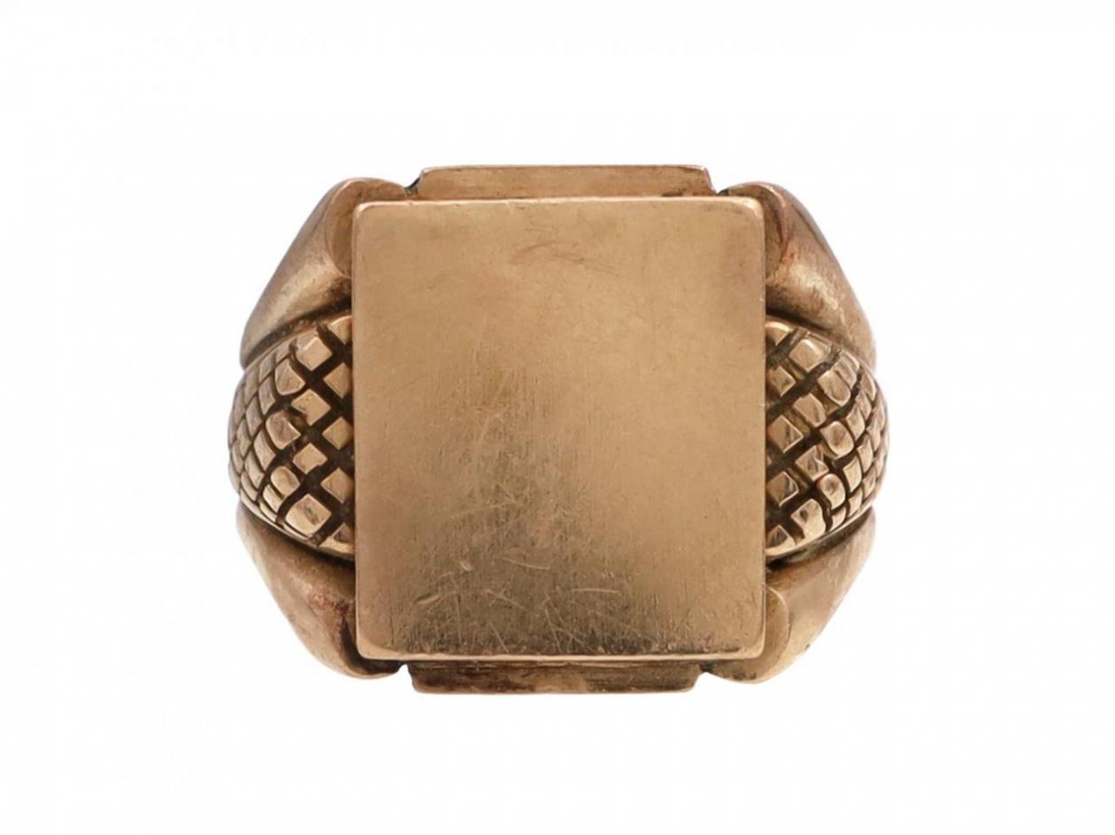 Vintage 18kt Yellow Gold Rectangular Plaque Signet Ring