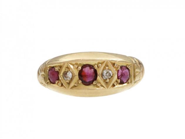 Victorian 18kt yellow gold diamond and ruby five stone ring