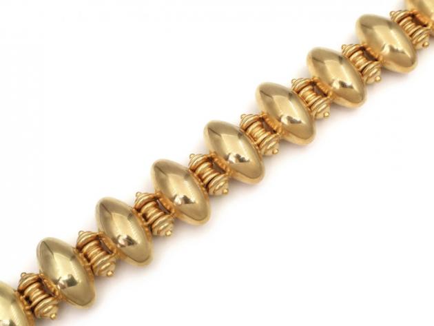 Victorian 15kt yellow gold bullet and beehive bracelet