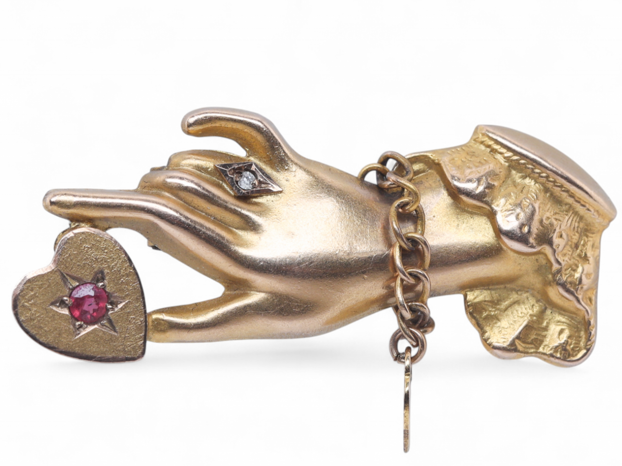 Edwardian Diamond And Garnet Heart In Hand Brooch In 9kt Yellow Gold