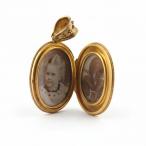 18k Antique Gold Oval Locket