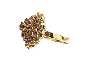 Vintage vertical ruby cluster ring in the form of a flower