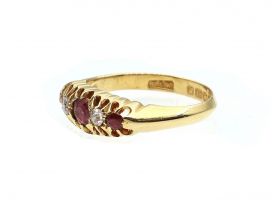 Antique five stone ruby and diamond ring in 18kt yellow gold