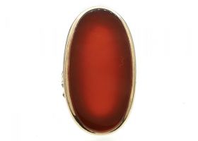 Vintage 9kt yellow gold carnelian dress ring