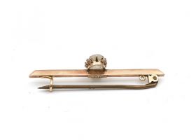 Victorian moonstone bar brooch in 9kt yellow gold