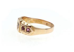 Antique 15kt yellow gold diamond and ruby five stone ring