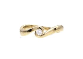 Diamond twist ring in 9kt yellow gold