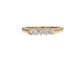 0.30ct five stone diamond ring in 18kt yellow gold