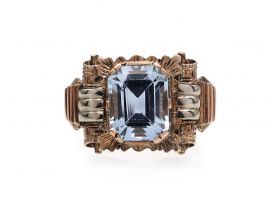 1950s synthetic blue spinel dress ring in two tone gold