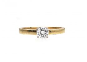 0.40ct round brilliant cut diamond solitaire ring 18kt yellow gold