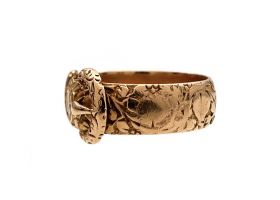 Victorian 18kt yellow gold carved buckle ring