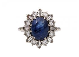 1960s sapphire and diamond vertical cluster ring in 18kt white gold