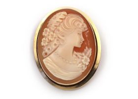 14kt yellow gold shell cameo brooch with the profile of a lady