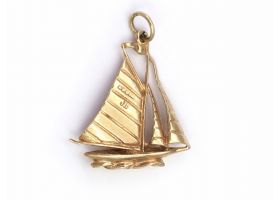 Vintage Irish sail boat charm in 9kt yellow gold