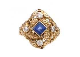 Antique sapphire and diamond carved ring in 14kt yellow gold