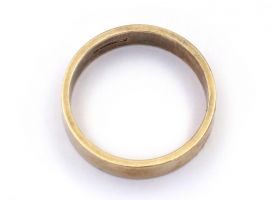 Vintage 9kt yellow gold polished flat 4mm wedding ring