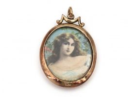 Vintage hardstone cameo and open locket pendant in 9kt gold