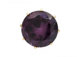 Vintage 14kt yellow gold and synthetic purple colour change sapphire ring
