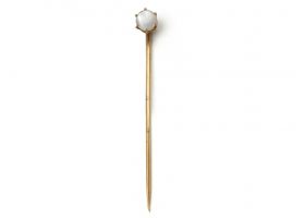 Antique moonstone stickpin in yellow gold