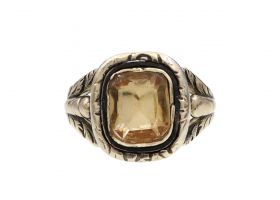 Georgian citrine dress ring in yellow gold