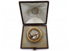 Antique Essex crystal turtle dove brooch in yellow gold