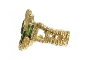 1960s Irish West & Son tourmaline and 18kt yellow gold modernist ring