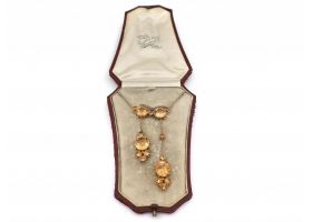 Antique imperial topaz négligée necklace in yellow gold