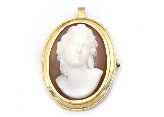 Vintage Shell Cameo Pendant Brooch in 18kt Yellow Gold