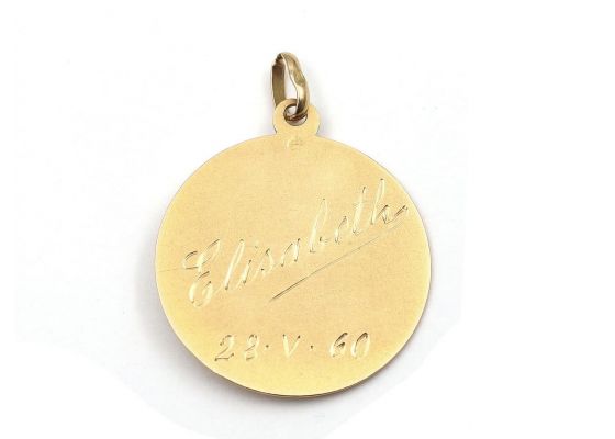 1960s Virgin Mary circular pendant in yellow gold