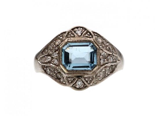 Vintage Aquamarine & Diamond Cluster Ring in 18kt White Gold