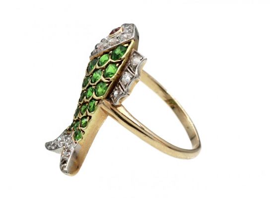 1920s Demantoid Garnet, Diamond & Ruby Flying Fish Ring in Gold
