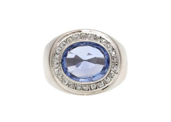 Vintage Ceylon sapphire and diamond oval cluster ring in 18kt white gold
