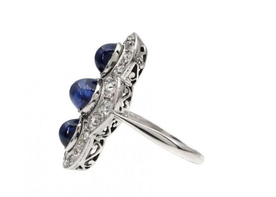 Vintage Three Stone Sapphire Cabochon Plaque Ring in White Gold