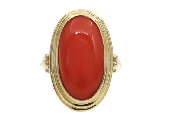 Retro Oval Coral Dress Ring in 14kt Yellow Gold