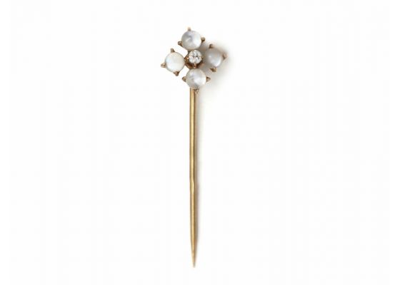 Vintage Quatrefoil Moonstone Stickpin in Yellow Gold