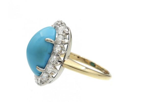 Vintage Turquoise & Diamond Oval Cluster Ring in 18kt Yellow Gold