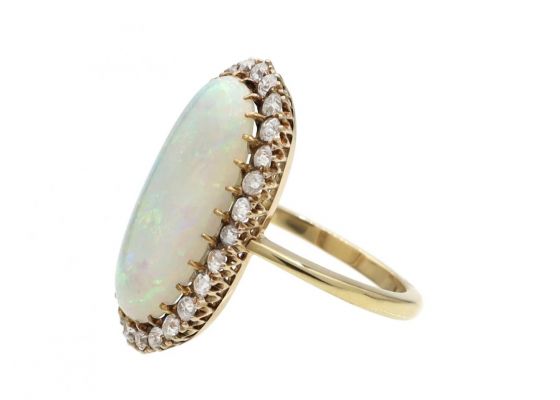 Edwardian Oval Opal & Diamond Cluster Ring in 18kt Yellow Gold