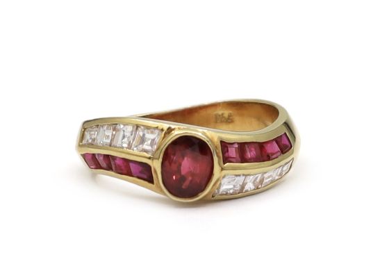 Vintage Ruby & Diamond Yin Yang Ring in 18kt Yellow Gold