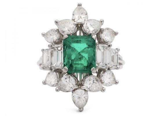 Vintage Colombian emerald and diamond fancy cluster ring in platinum