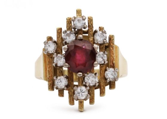1970s ruby and diamond brutalist cluster ring in 18kt yellow gold