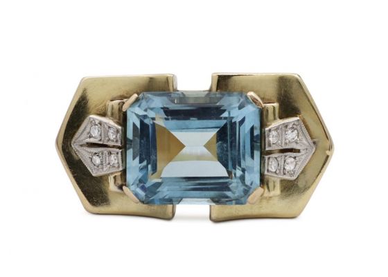 Retro 7ct aquamarine tank ring in 18kt yellow gold