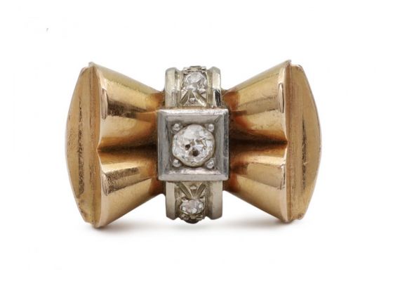 French 1940s diamond set bow ring in 18kt yellow gold