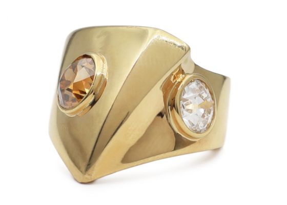 Gübelin two stone diamond folding asymmetric ring in gold